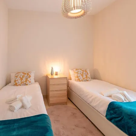 Elegant Getaway Near Padierna Marbella Lux 아파트 *