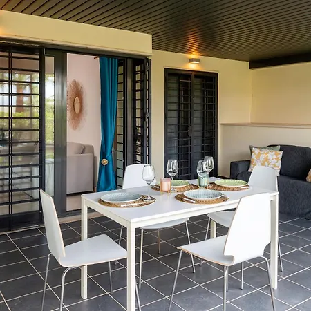 Elegant Getaway Near Padierna Marbella Lux 아파트 에스테포나